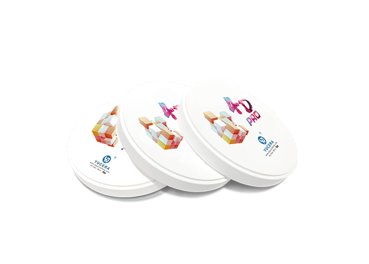 YUCERA 4D Pro Multilayer zirconia discs – three discs close-up