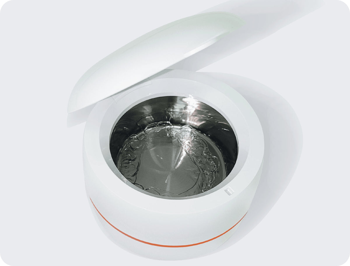 Graphy Tera Harz Care ultrasonic cleaner with open lid