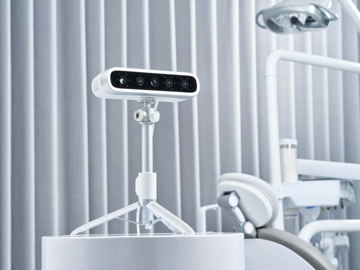 MetiSmile face scanner in a dental office