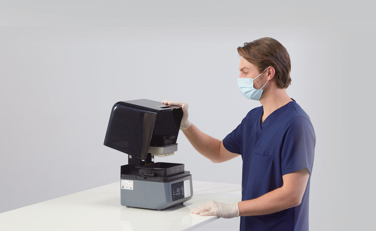 Opening the AccuFab-Aris printer lid