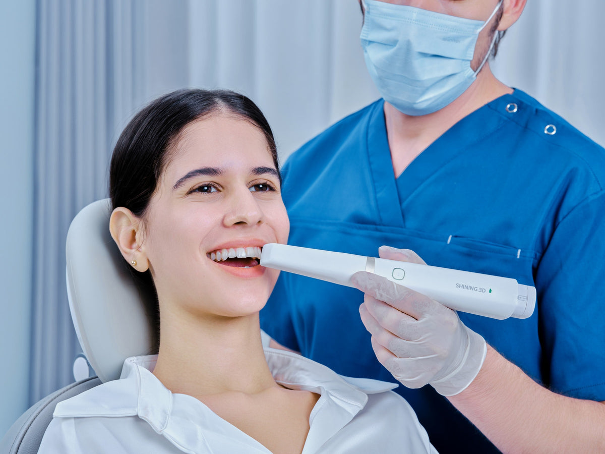 Intraoral scanning with the Aoralscan Elite Wireless NEO scanner